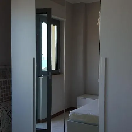 Appartamento Fronte Mare - Lungomare Trento 96 Roseto *